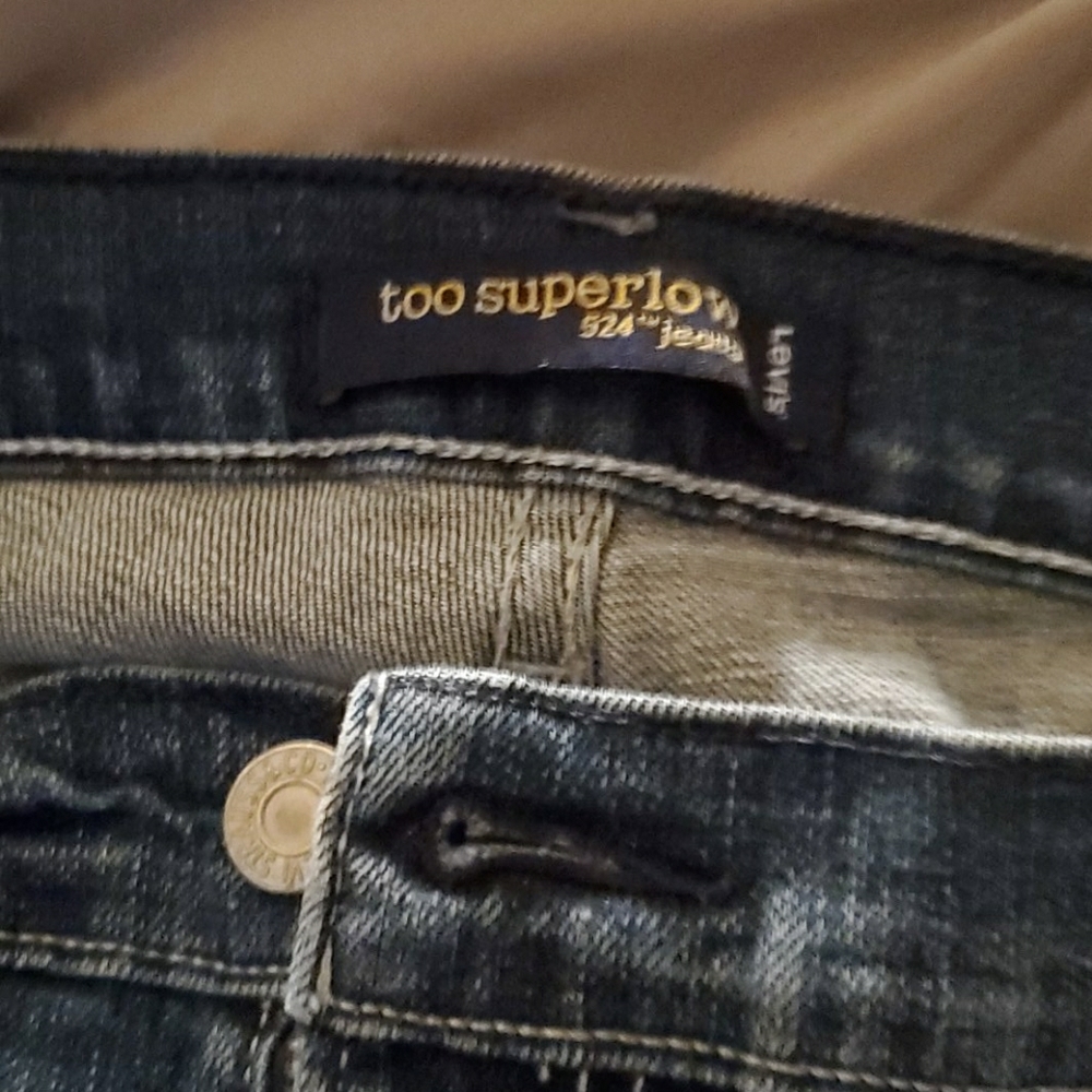 Levi's